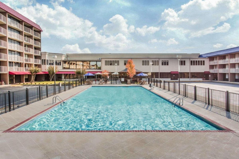 Baymont by Wyndham Fayetteville Fort Bragg Area Image 13