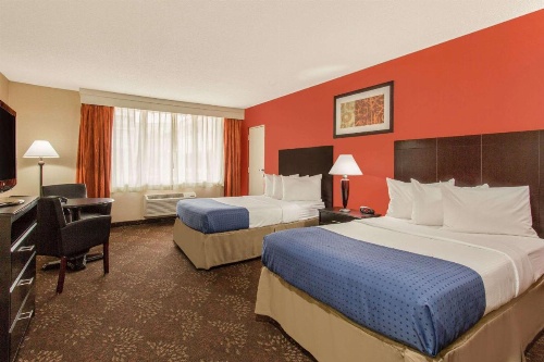 Baymont by Wyndham Fayetteville Fort Bragg Area image 14