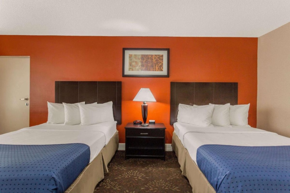 Baymont by Wyndham Fayetteville Fort Bragg Area Image 17