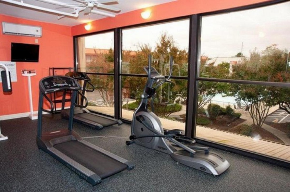 Baymont by Wyndham Fayetteville Fort Bragg Area Image 23