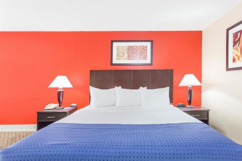 Baymont by Wyndham Fayetteville Fort Bragg Area image 45